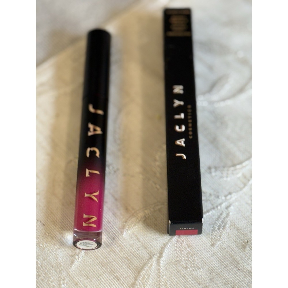 JACLYN Cosmetics Poutspoken Liquid Lipstick, I'm In It Full Size NIB .12 fl‎ Oz